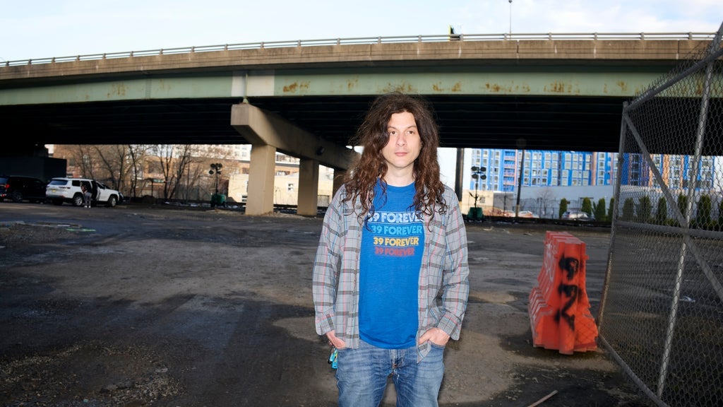 WYXR Presents Kurt Vile & the Violators — Minglewood Hall